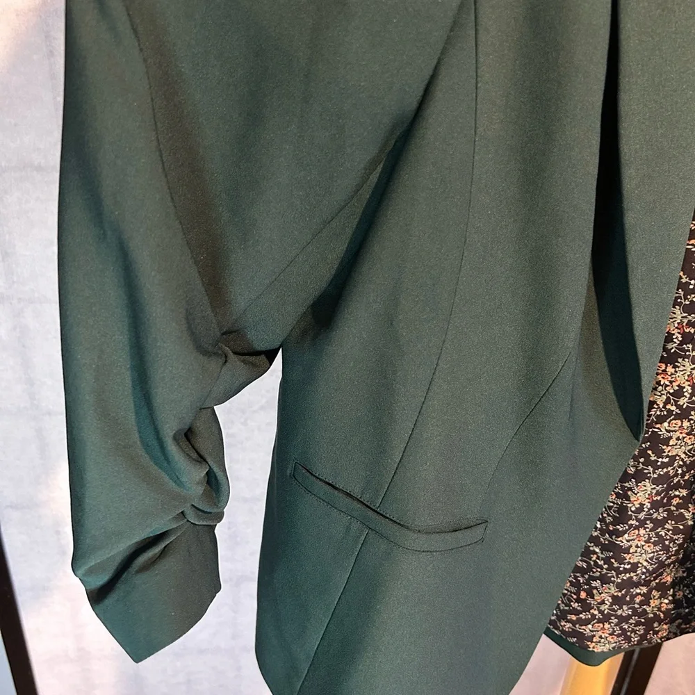 Skies Are Blue Women's Green Blazer - Picture 4 of 4